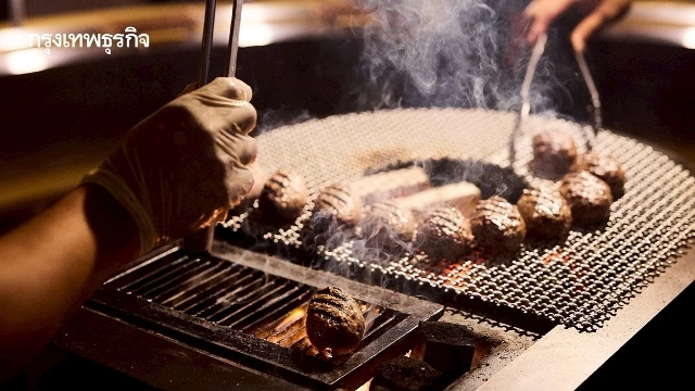 ‘แฮมเบิร์กเตาถ่าน’ นามว่า ‘ฮิคินิคุ โตะ โคเมะ’ บุก ‘เซ็นทรัลพาร์ค’