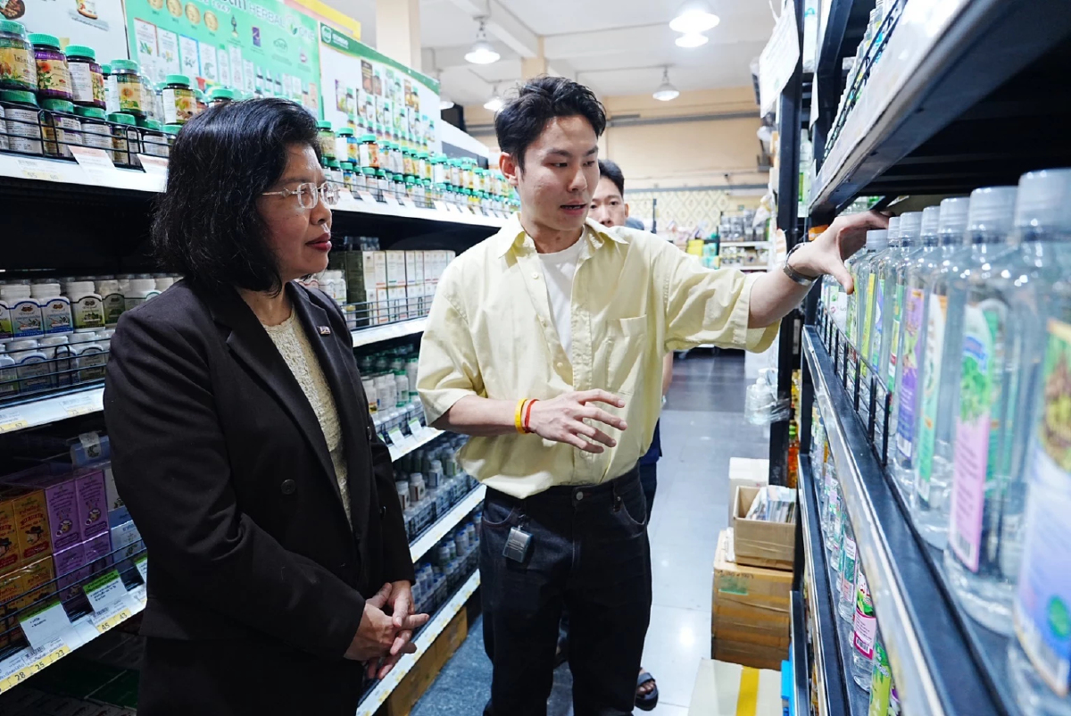 กรมพัฒน์ เร่งช่วยธุรกิจค้าส่งค้าปลีกชุมชน ปรับกลยุทธ์  กระตุ้นยอดขาย