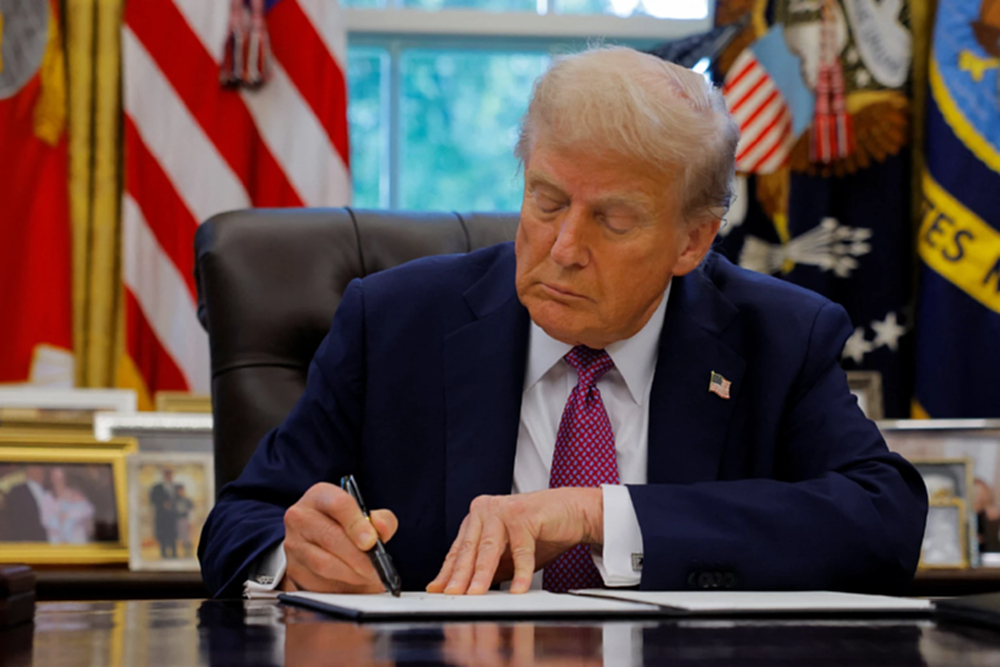 บริษัทเทคเตือน ผู้ถือวีซ่า H-1B เลี่ยงเดินทางต่างประเทศ