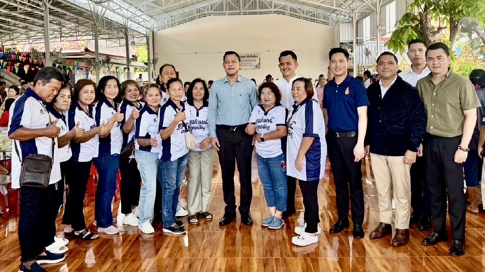 ‘ธนกร’ ร่วมงานวันเกิด ‘ฐาปกรณ์’ เผย ชาวบ้านชอบ ‘คนละครึ่ง’