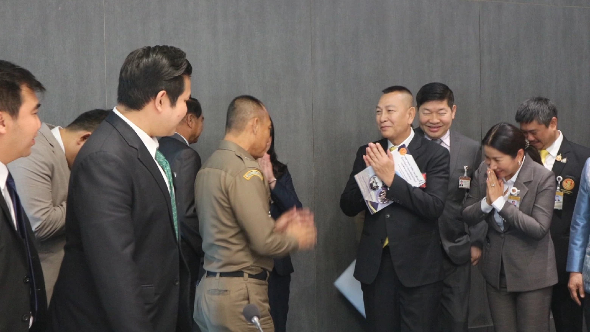 'บิ๊กต่าย-บิ๊กเต่า' จบดราม่า!โผตร. ‘ผบ.ตร.’ ยันยึดเกณฑ์50:50