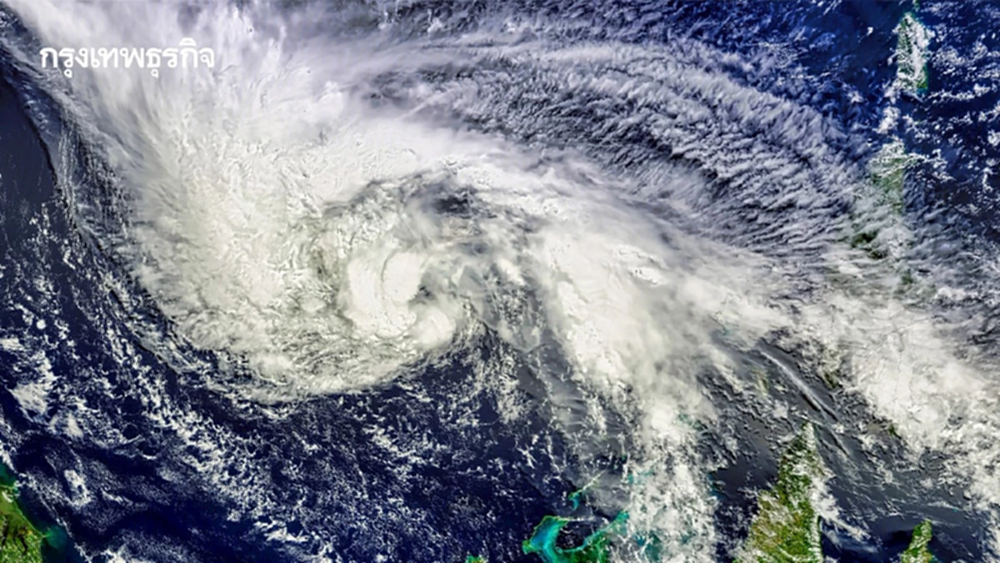 'พายุบัวลอย' จ่อลงทะเลจีนใต้ อากาศแปรปรวน อีสาน อุบล เจอฝนตกหนัก