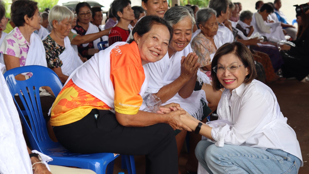 ‘มนพร‘ ย้ำรับบทฝ่ายค้าน ไม่ทิ้ง พท. ลุยตรวจสอบรัฐบาลอนุทิน