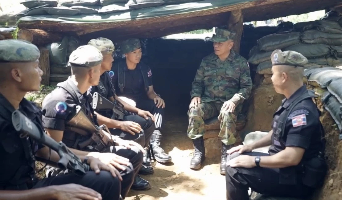 'ผบ.ทร.' ตรวจพื้นที่จันทบุรี-ตราด เตรียมสร้างรั้วชายแดน