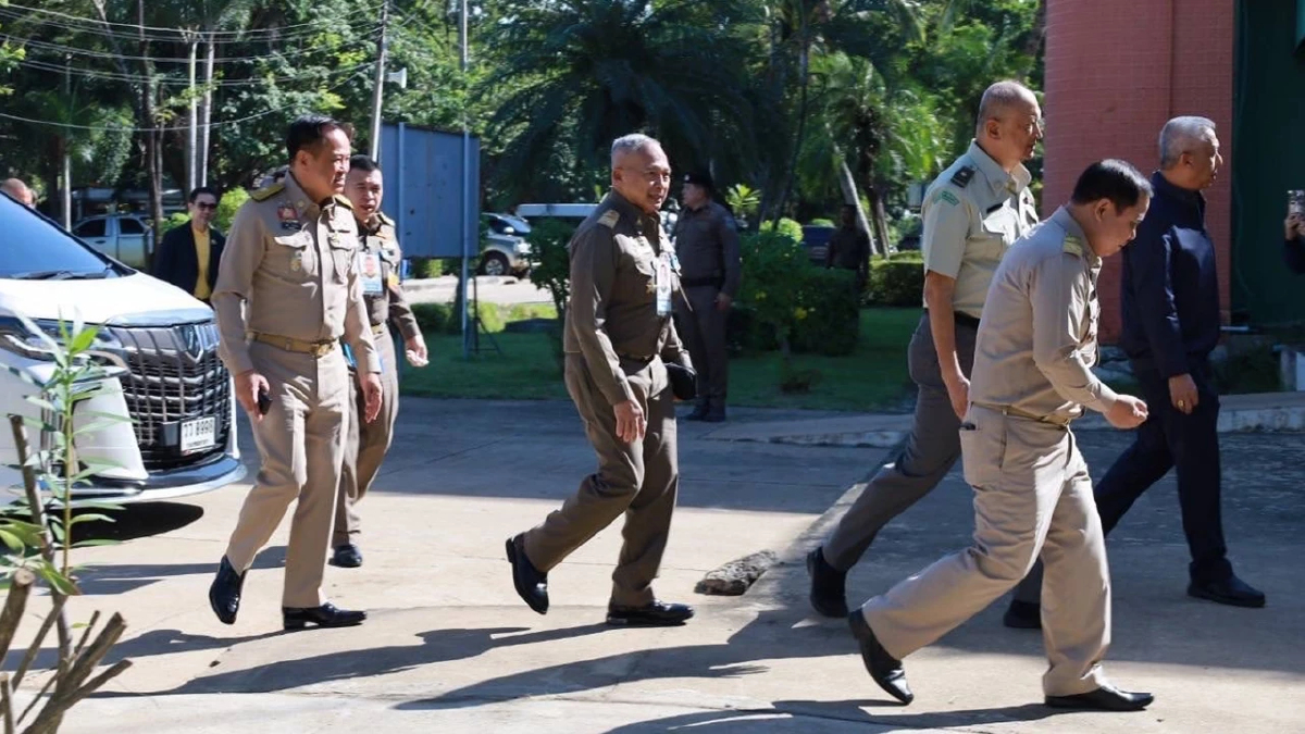 ราชเลขาฯ-นายกฯ ลงพื้นที่บึงบอระเพ็ด นครสวรรค์