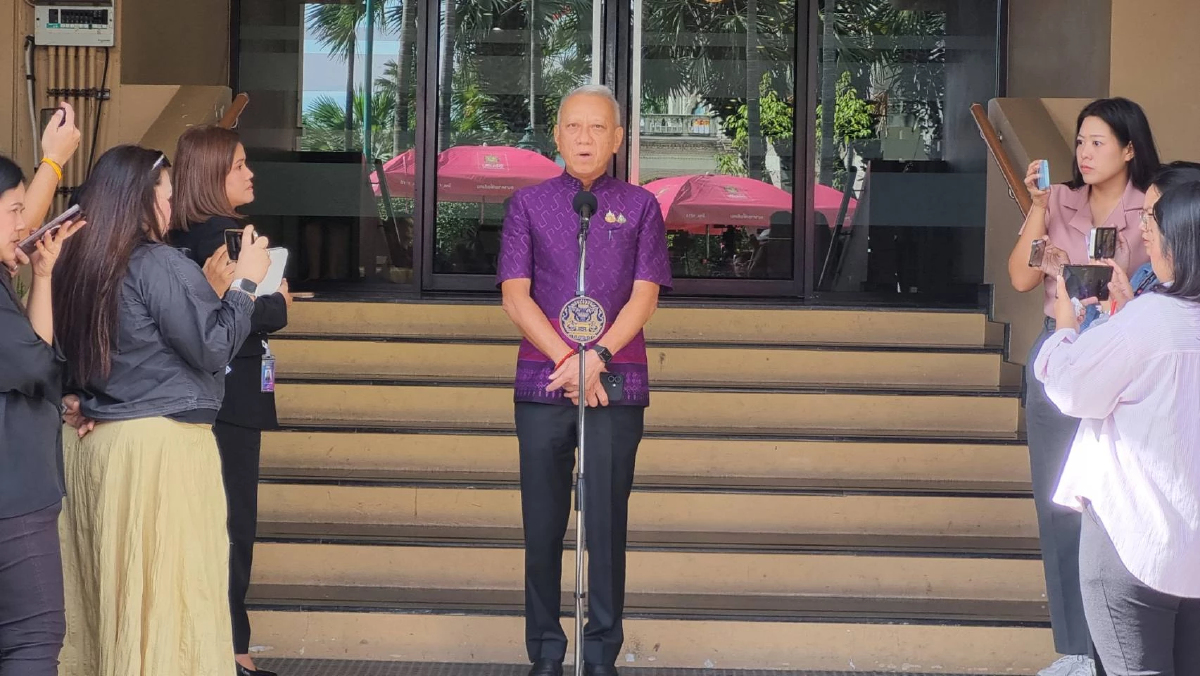 'พิพัฒน์' ยัน ไม่ยกเลิกสัญญา 3 สนามบิน ชี้ทำตามคำแนะนำอัยการสูงสุด