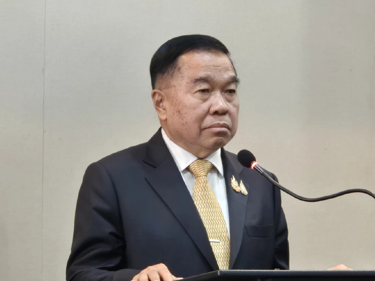 กห. ทูลเกล้าฯขอพระราชทานเครื่องราช 'ขุนพล-หน่วย'สู้ศึกไทย-กัมพูชา