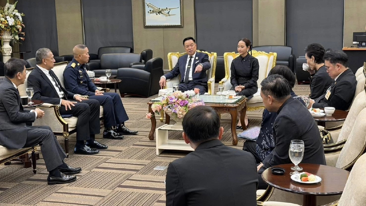 ‘โฆษกรัฐบาล’ สวน นักแซะ ‘อนุทิน’ สั่งงานก่อนบิน ไม่ใช่พวกถ่ายรูปเสร็จจบ