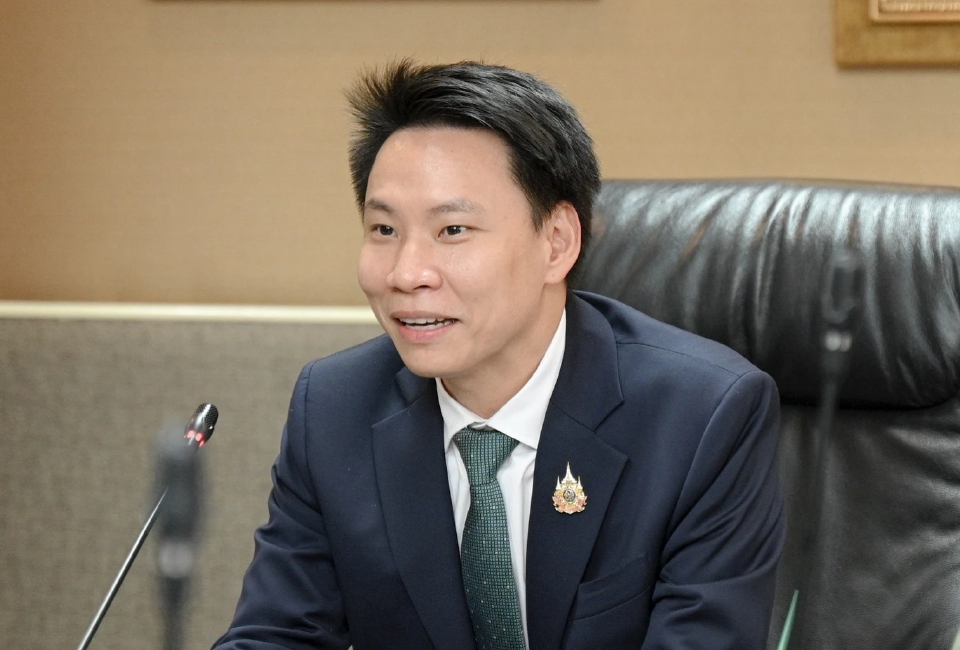 ‘ไทย’ ไม่ใช่ยักษ์ใหญ่ ‘ท่องเที่ยว’ แค่ประเทศเดียว! ‘อรรถกร’ ชี้ต้องปรับ Mindset ลุยดึงทัวริสต์จีนอีก 2-3 ล้านคน