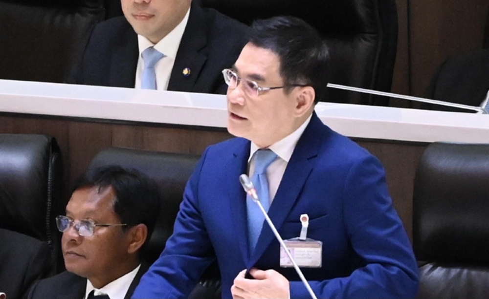 'จุรินทร์' ถามจุดยืนรัฐบาลโหวต ร่าง รธน.ไม่ห้ามแตะหมวด1 หมวด 2 หรือไม่