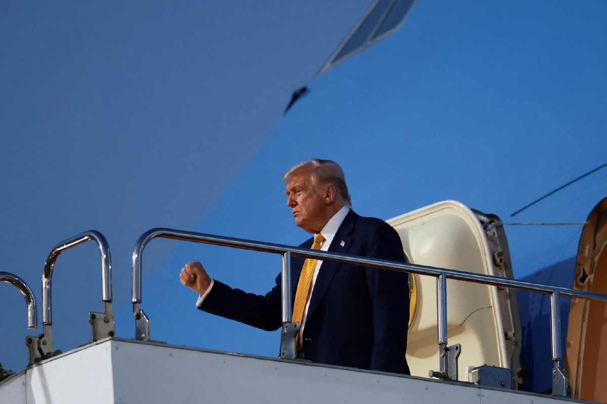 'ทรัมป์' ถึงญี่ปุ่นแล้ว เตรียมเข้าเฝ้าจักรพรรดิ ก่อนพบซานาเอะ ทาคาอิจิ