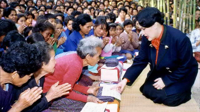 พระราชกรณียกิจ สมเด็จพระนางเจ้าสิริกิติ์ฯ พระราชชนนีพันปีหลวง แม่ของแผ่นดิน