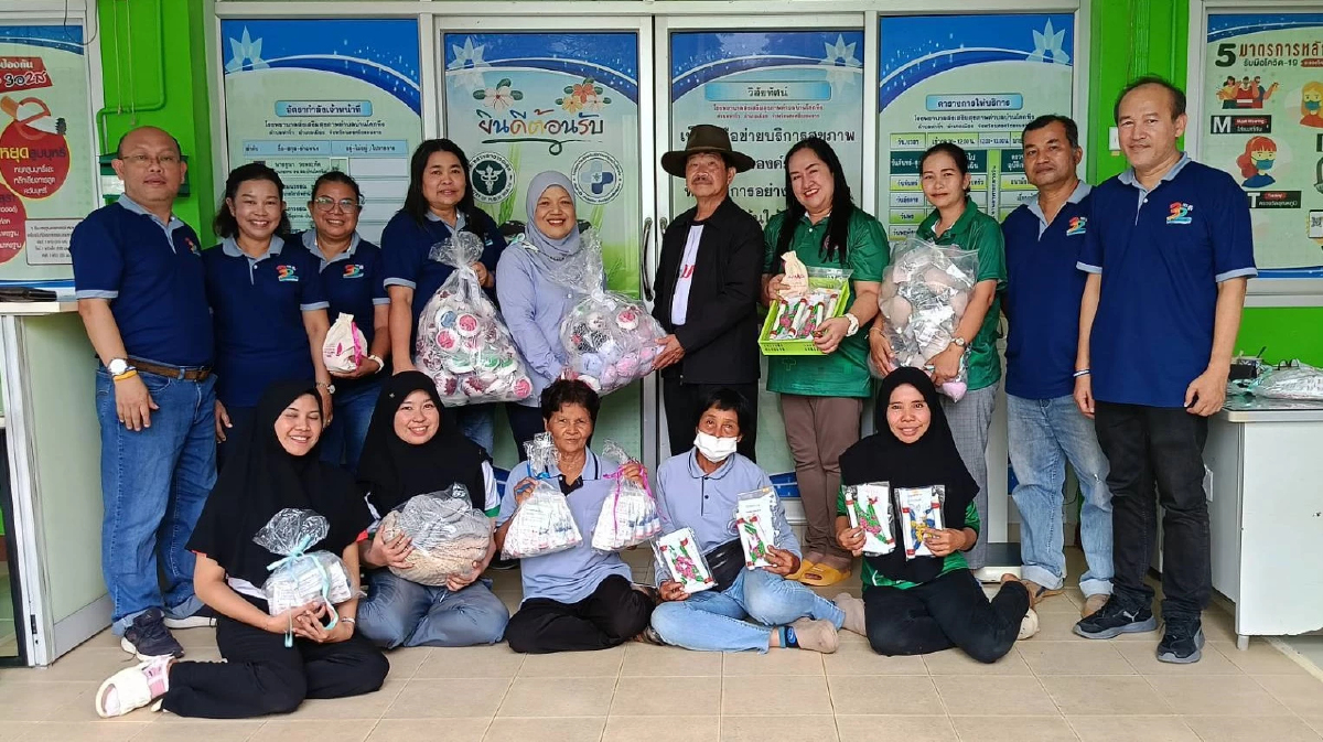 ศิษย์เก่า ม.อ.ปัตตานี มอบยา-เวชภัณฑ์ รพ.สต.บ้านโคกทึง เพื่อผู้ป่วย