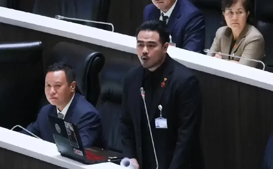 อดีตทีมงาน 'สุชาติ' พรึบ! สส.ปชน.กังขา หวั่นขบวนการล้มสอบ Skyy9