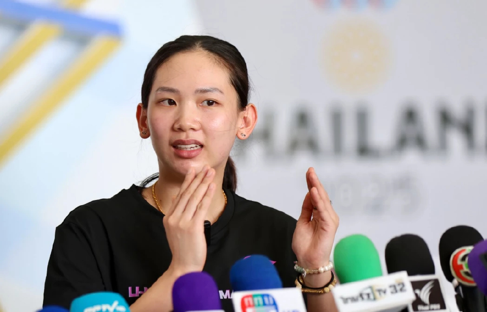 หมดใจ! 'หมิว พรปวีณ์' ยื่นลาออกซีเกมส์ สะเทือนวงการแบดมินตันไทย