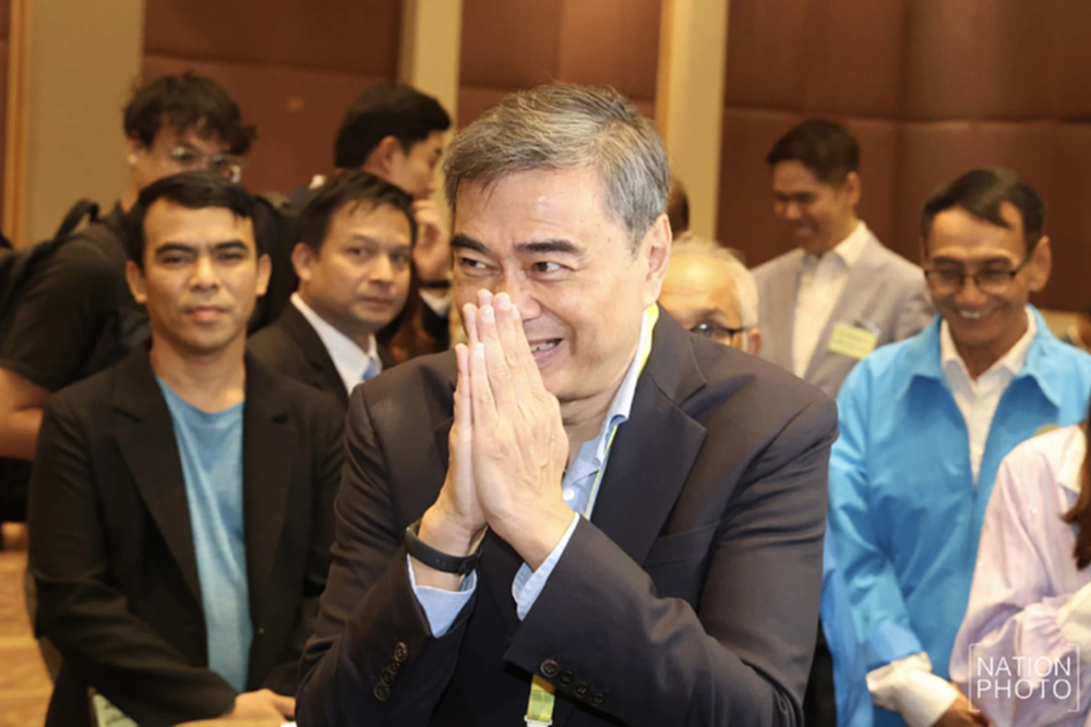 'อภิสิทธิ์' ขอบคุณความไว้ใจ ยันไม่เคยไปไหน หนักใจเติมกำลังพรรค