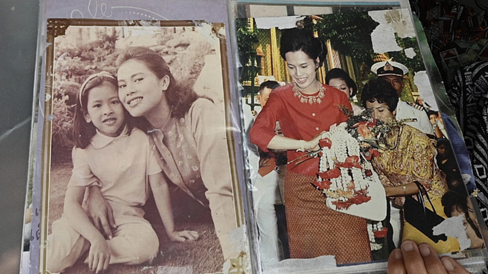 เจ้าของร้านของที่ระลึกภูพิงฯ เปิดภาพสะสม น้อมรำลึกในพระมหากรุณาธิคุณ