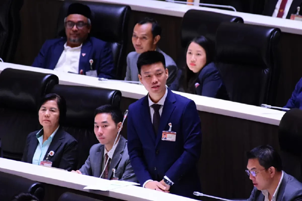 'เท้ง' เสียดายร่างแก้ รธน. พท.ไม่ผ่าน ขอบคุณช่วยโหวต ปชน.ร่างหลัก