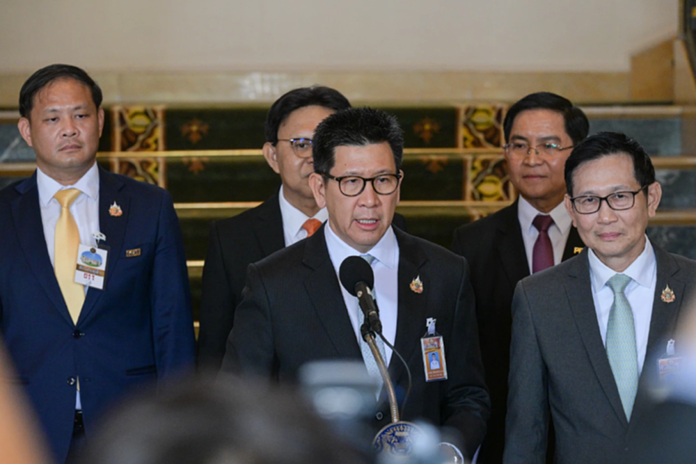 'เอกนิติ' ยัน 'วรภัค' ลาออกไม่กระทบการทำงานกระทรวงคลัง นายกฯจ่อตั้งคณะทำงานสอบเส้นทางการเงิน