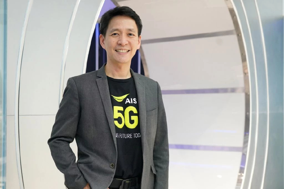 AIS ประกาศตั้ง "ปรัธนา ลีลพนัง" นั่ง CEO คนใหม่มีผล 3 พ.ย.นี้ เป็นต้นไป