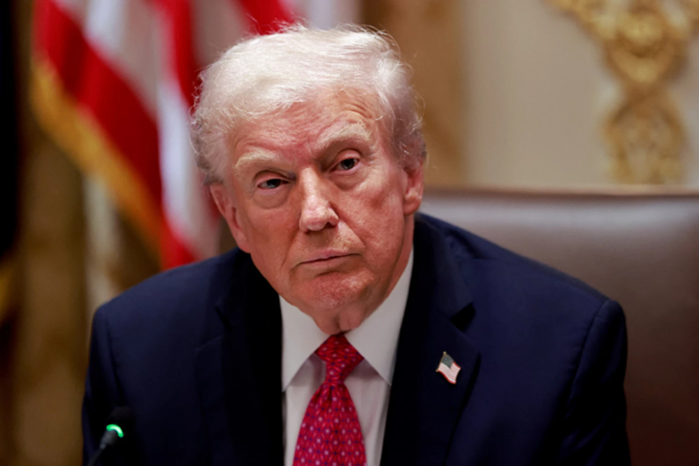 'ทรัมป์' ลงนามขยายลดหย่อนภาษีผลิตรถ 5 ปี แต่เก็บภาษีนำเข้ารถบรรทุก 25%