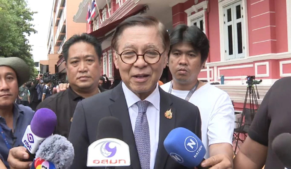 'สีหศักดิ์' เตรียมคุยสถานทูตจีน ปมส่งอาวุธให้กัมพูชารบไทย