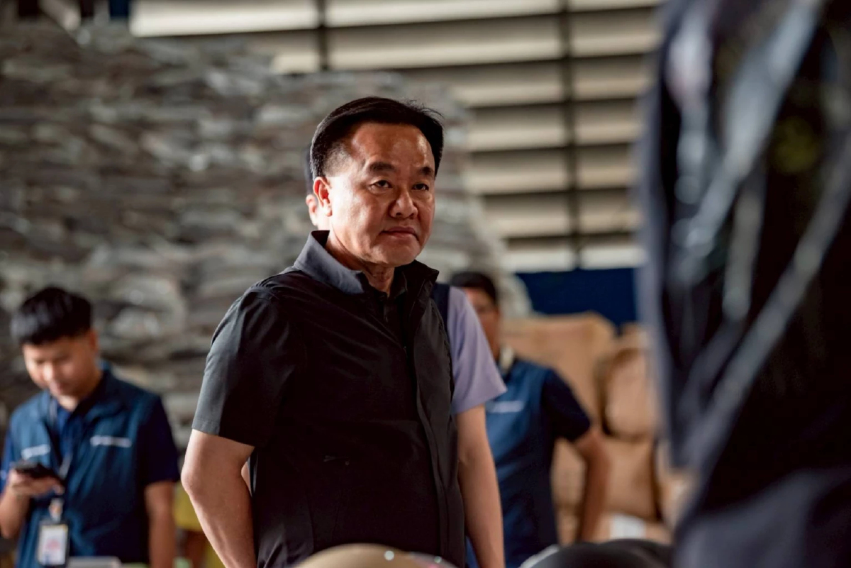 'จ่าสิงห์' จี้ หาคนผิด สินค้าผิดมาตรฐาน หายจากโกดังนับหมื่นชิ้น