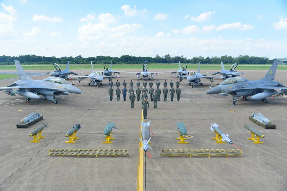 ผบ.ทอ. ตรวจความพร้อมรบ ฝูงบิน F-16 ย้ำ ทำหน้าที่จนอริราชศัตรูสิ้นภัยคุกคาม