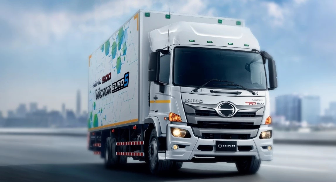  ฮีโน่ ขยายไลน์รถบรรทุก EURO 5 เปิดตัว 6 ล้อ 5 ทางเลือกขนส่ง