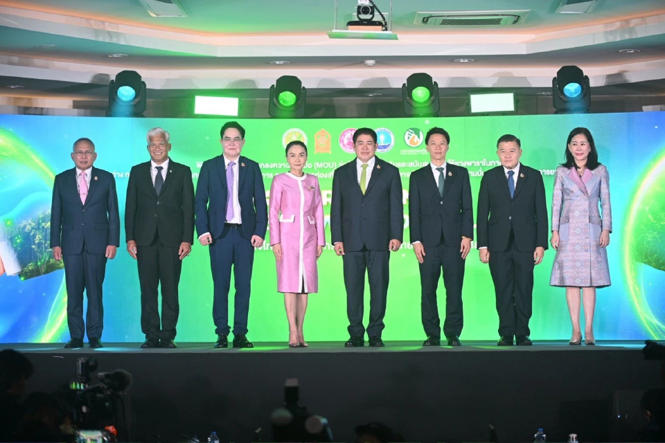 "นฤมล”นำศธ.เซ็นเอ็มโอยู ร่วมมือ 3 กระทรวง หนุนใช้ยางพาราในภาครัฐ