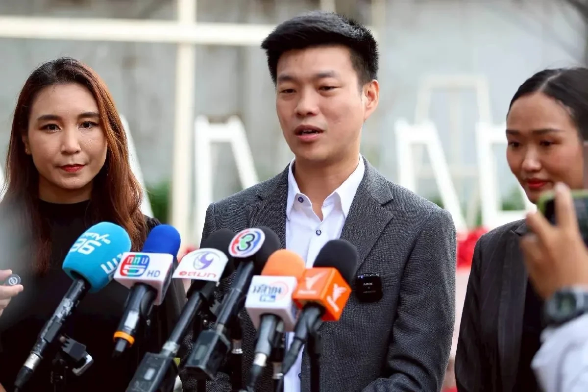 'เท้ง' เมินโพล ภท.นำ ปชน. ลั่นรอบหน้าเลือกรัฐบาลแก้โครงสร้าง ปท.