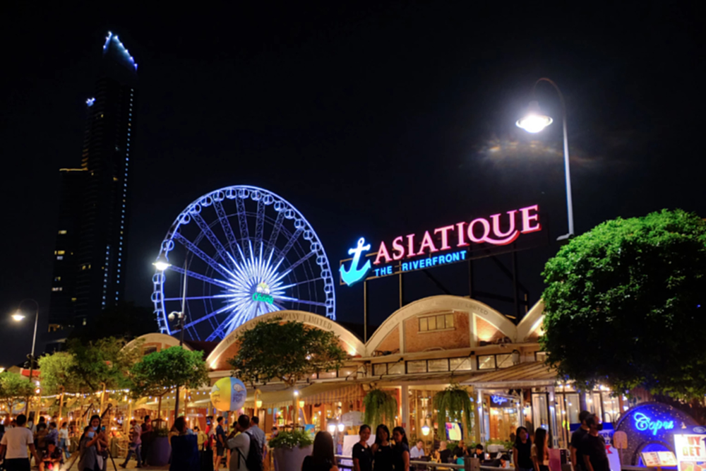 ‘เอเชียทีค’ ผุดเครื่องเล่นใหม่ ‘Sky Flyer’ สูงเท่าตึก 30 ชั้น ฟีลลิ่ง ‘ไดโนเสาร์บินได้’ ชมวิวเจ้าพระยา