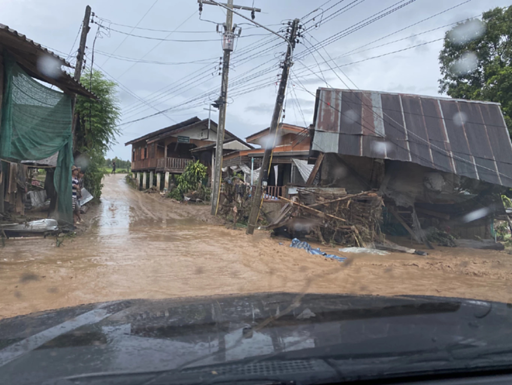 'มาดามหยก'ห่วง น้ำท่วมแม่สะเรียงหนักสุดรอบ 30 ปี เร่งเข้าช่วยเหลือด่วน