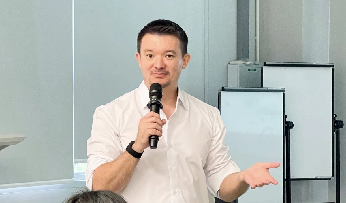 'ภัทรพงษ์' กังขา สว.ถ่วง 'พ.ร.บ.อากาศสะอาด' เลื่อนเดดไลน์ 5 ก.พ.