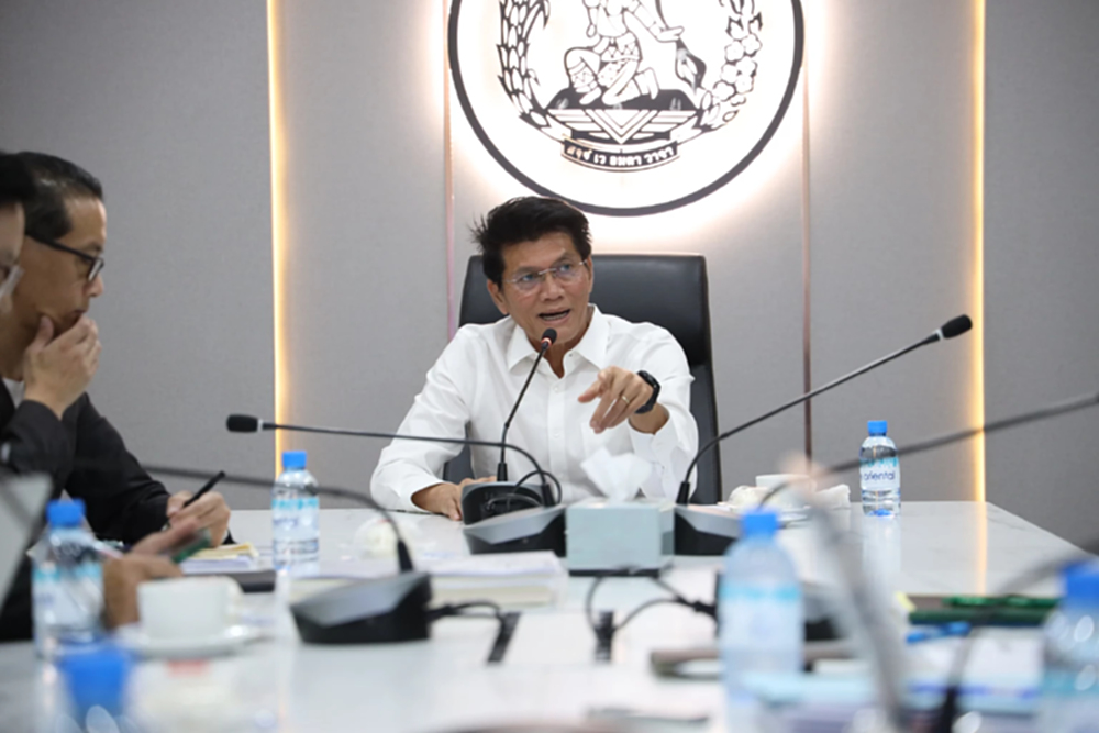 ปชป.ตั้ง 'สาธิต' นั่งประธานสรรหาผู้สมัคร  ชู 'การเมืองคุณภาพ'  สู้ 'กระสุน'