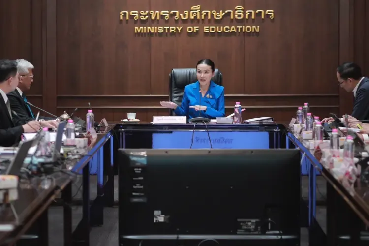 “นฤมล”นำถกบอร์ด สกสค.ลุยแก้หนี้ครู เร่งตั้งสหกรณ์กลางปรับหนี้