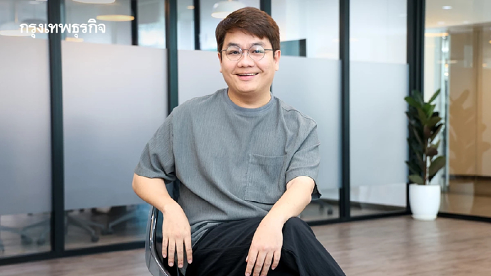 กิ่งก้านใหม่ของ 'ไกลบ้าน': คุยกับ 'ฟาโรส' เรื่องสำนักพิมพ์และคอมิกส์เล่มแรก