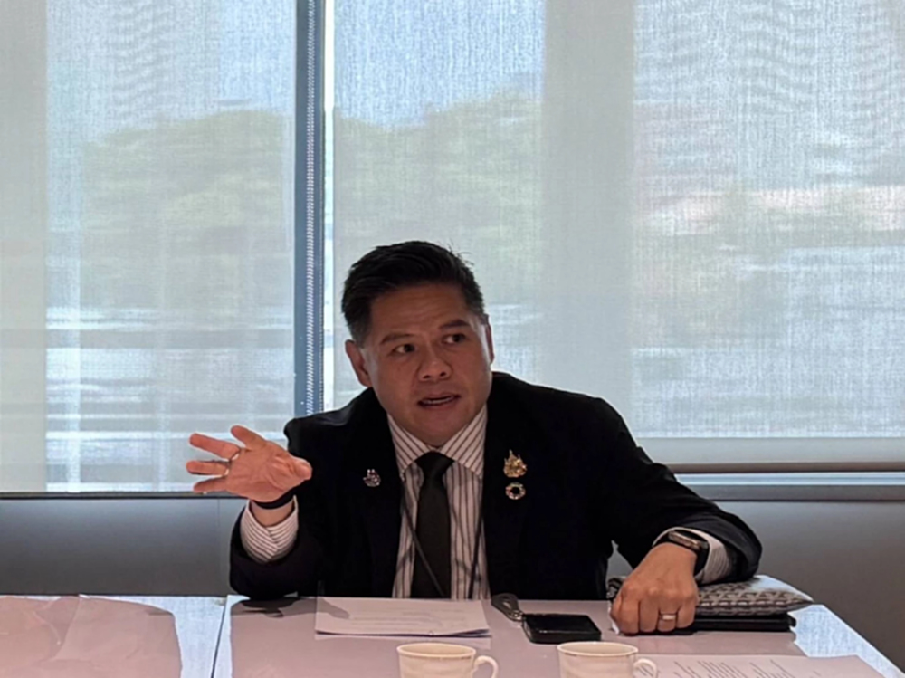 'วราวุธ' บอกยังอยู่ 'ชทพ.' ปัดข่าวลือเตรียมย้ายไป 'พท.'