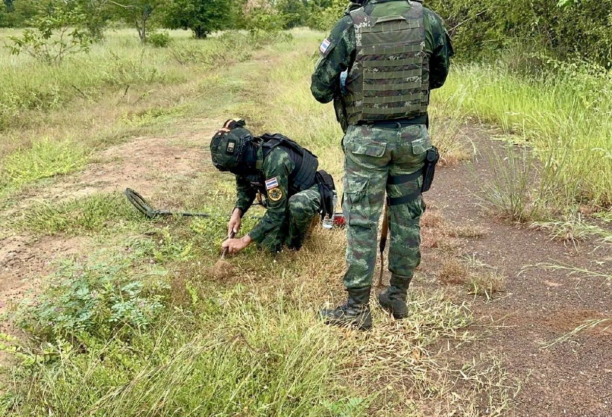 ทภ.1 เร่ง เก็บกู้ทุ่นระเบิด บ้านหนองจาน-หนองหญ้าแก้ว รองรับจัดระเบียบพื้นที่