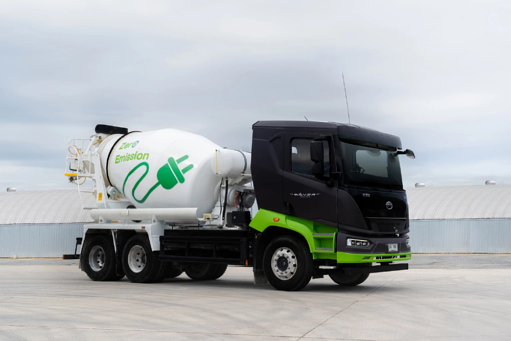 'บีวายดี' เสริมตลาด อีวี รถใหญ่ เปิดตัวรถโม่ผสมคอนกรีต 