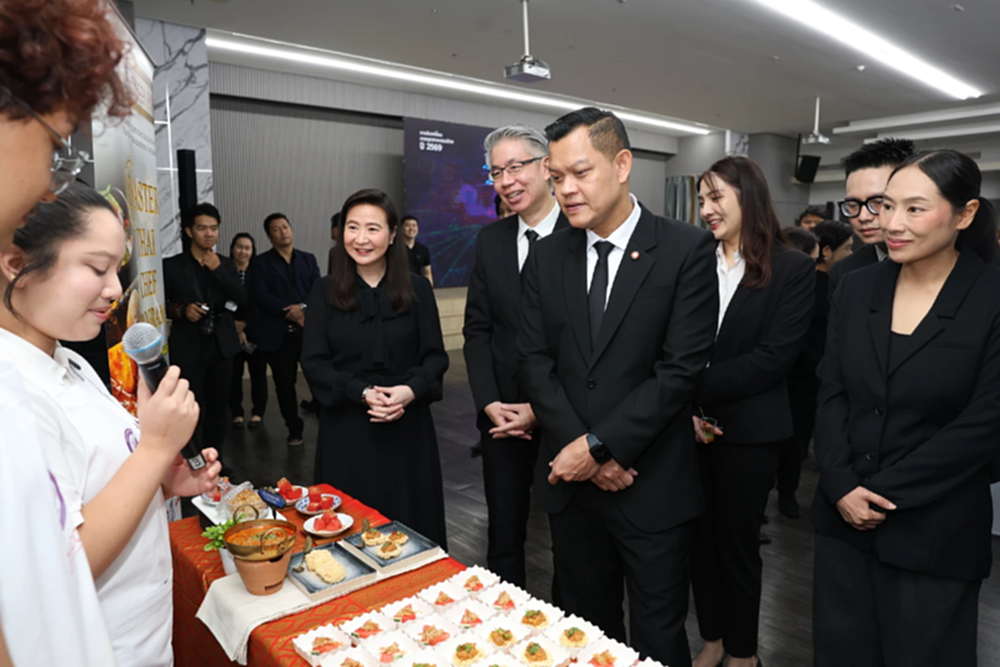 'ธนกร' ดัน 'ดีพร้อมเสิร์ฟ' เร่ง 'งานไว-เงินไว' หนุน SME ปั๊มเงิน 4,600 ล้าน