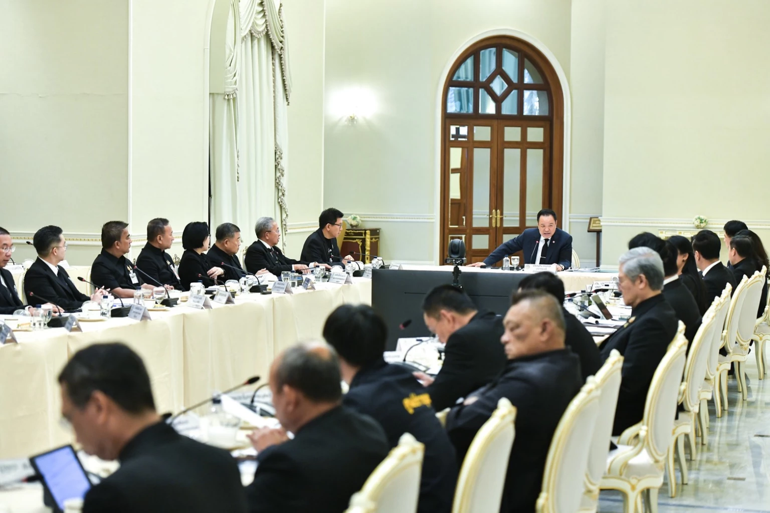 นบข. เดินหน้ามาตรการดูดซับข้าว 3 ล้านตัน สกัดราคาตก หวังหนุนรายได้ชาวนา ภาพประกอบข่าว: นบข. เดินหน้ามาตรการดูดซับข้าว 3 ล้านตัน สกัดราคาตก หวังหนุนรายได้ชาวนา