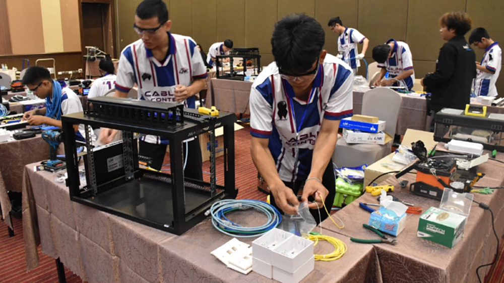 'Cabling Contest ปีที่ 13' เฟ้นหาทีมแชมป์ ชิงถ้วยพระราชทานฯ