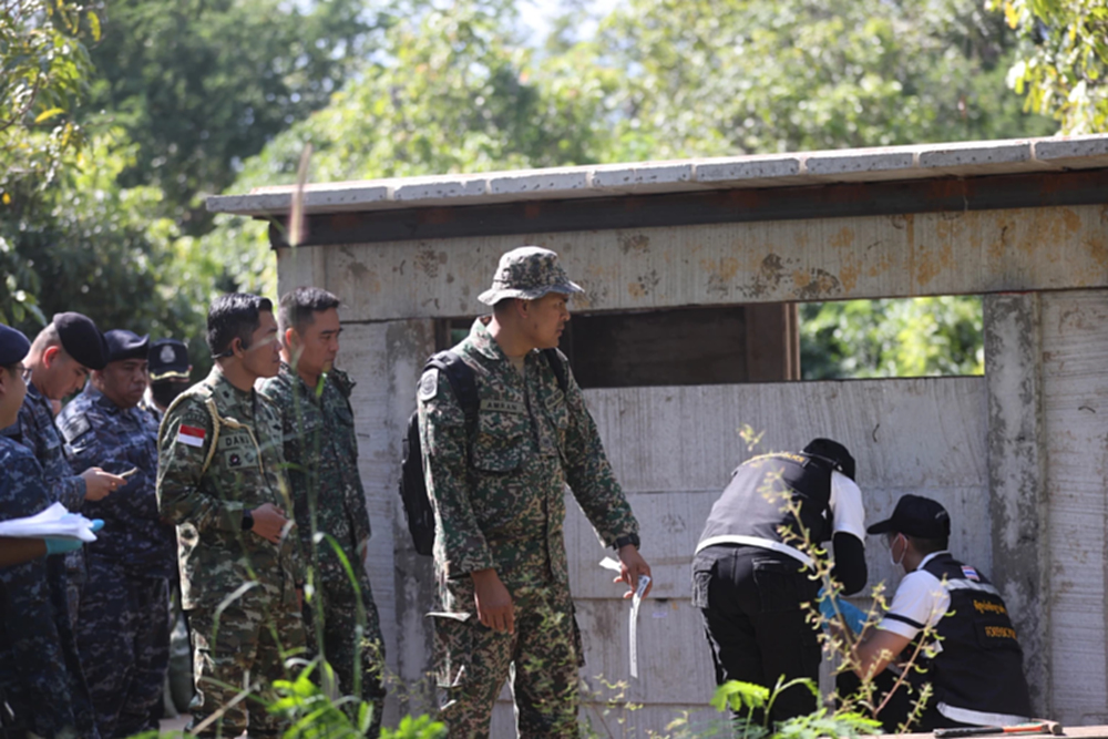 'กองทัพไทย'นำ  AOT เก็บหลักฐานกัมพูชา ยิง บ้านหนองหญ้าแก้ว สร้างสถานการณ์