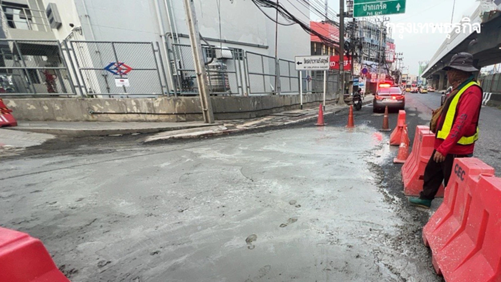 เตือนคนนนทบุรี ผู้ใช้ถ.แจ้งวัฒนะ มีปิดเบี่ยงจราจร ปูนยังไม่แห้ง