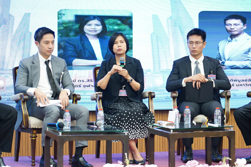 'นักวิชาการ' ยังกังวลสูตร 20:1 เลือกผู้ร่างรธน. ไม่พ้นการผูกขาด