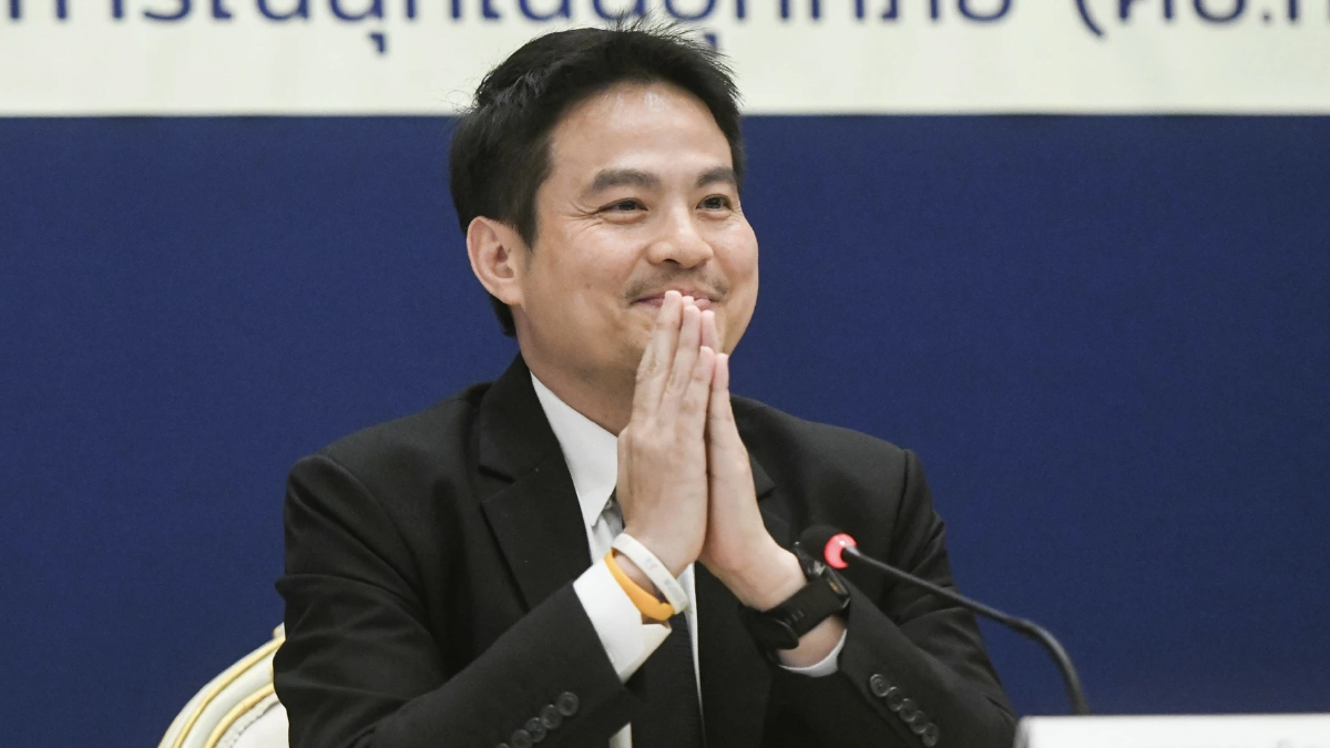 ‘ภราดร’ ไหว้สวย ขออภัย ลุกหนีนักข่าว อ้างไม่อยากให้ประเด็นกระพี้ออกไป