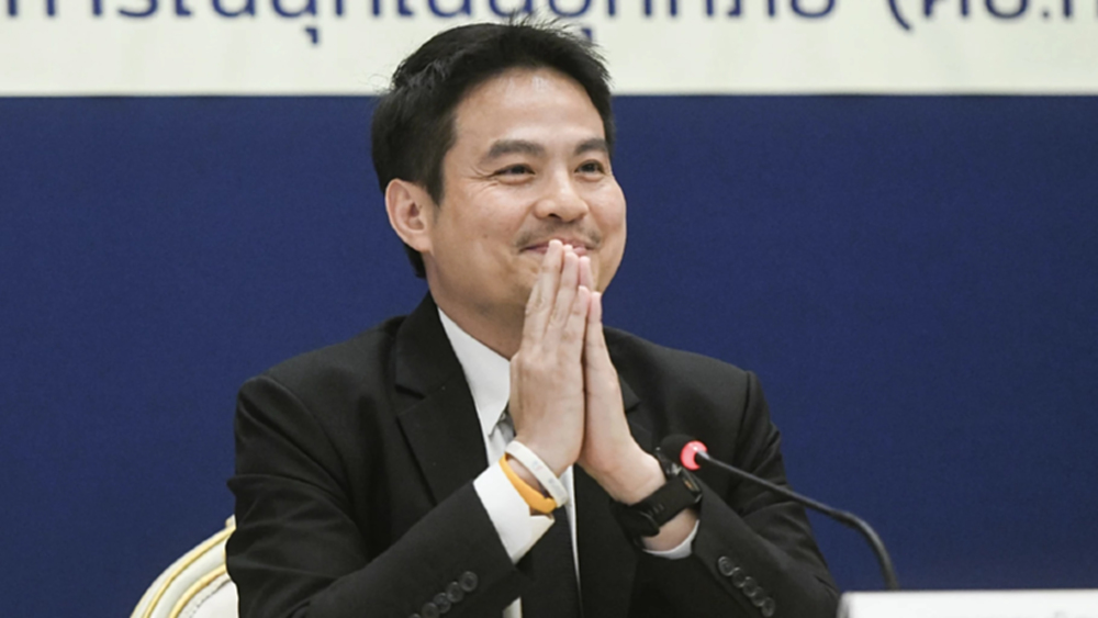 ‘ภราดร’ ไหว้สวย ขออภัย ลุกหนีนักข่าว อ้างไม่อยากให้ประเด็นกระพี้ออกไป