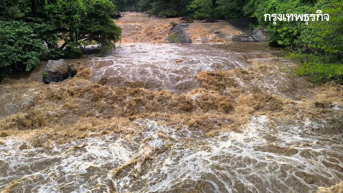 อันตรายฝนถล่ม จอมทอง เชียงใหม่ สั่งปิดน้ำตกแม่กลาง-ผาดอกเสี้ยว