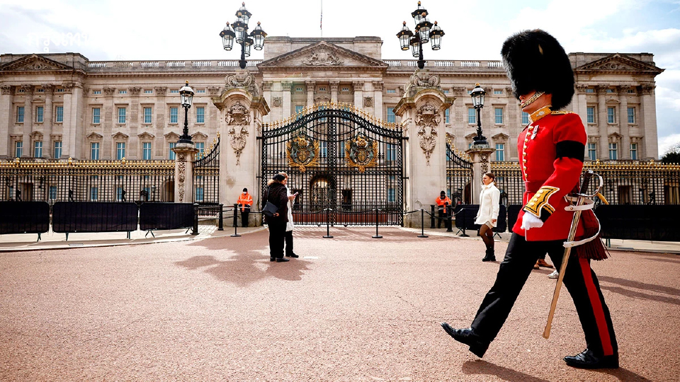 เปิดกระเป๋าเงิน ‘แอนดรูว์’ และราชวงศ์อังกฤษ | กันต์ เอี่ยมอินทรา